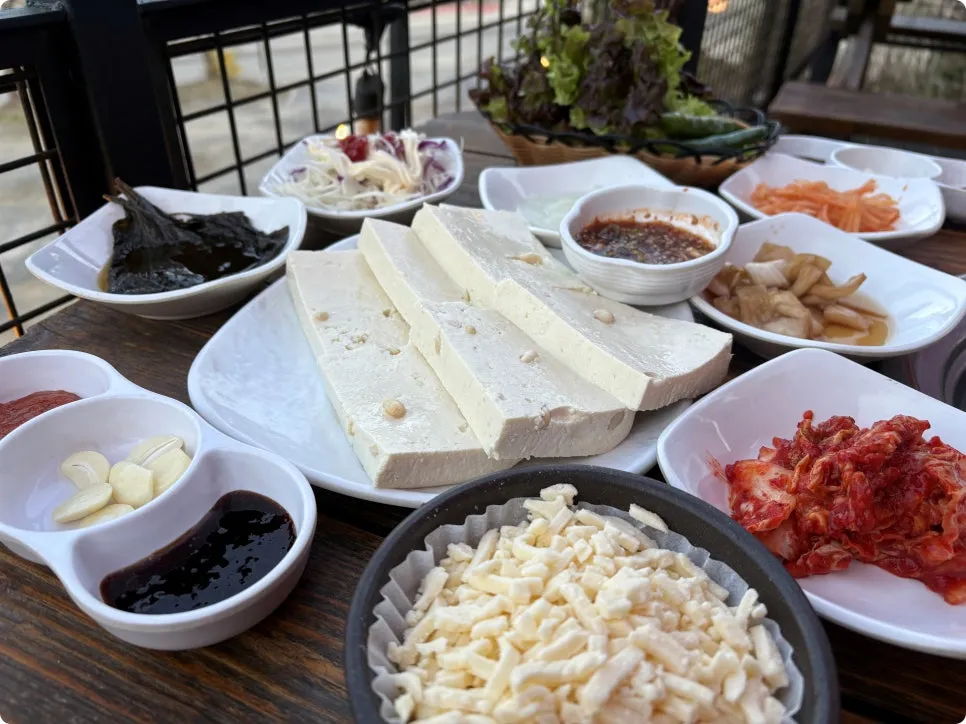 가평 애견동반식당, 도담숯불닭갈비 반려견과 편안한 식사 — 사진 10