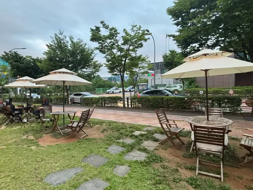 안양 애견동반 카페 갈릭레몬, 동편마을 방문 후기 — 사진 2